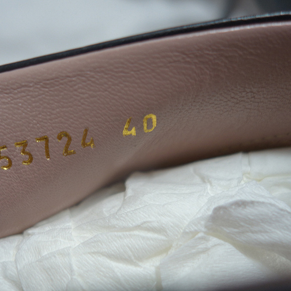 Gucci Studed Stiletto Booties Size 40 New in Box - Picture 5 of 8